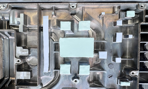 智能座舱系统高效散热，亿脉通材料应用方案（图）